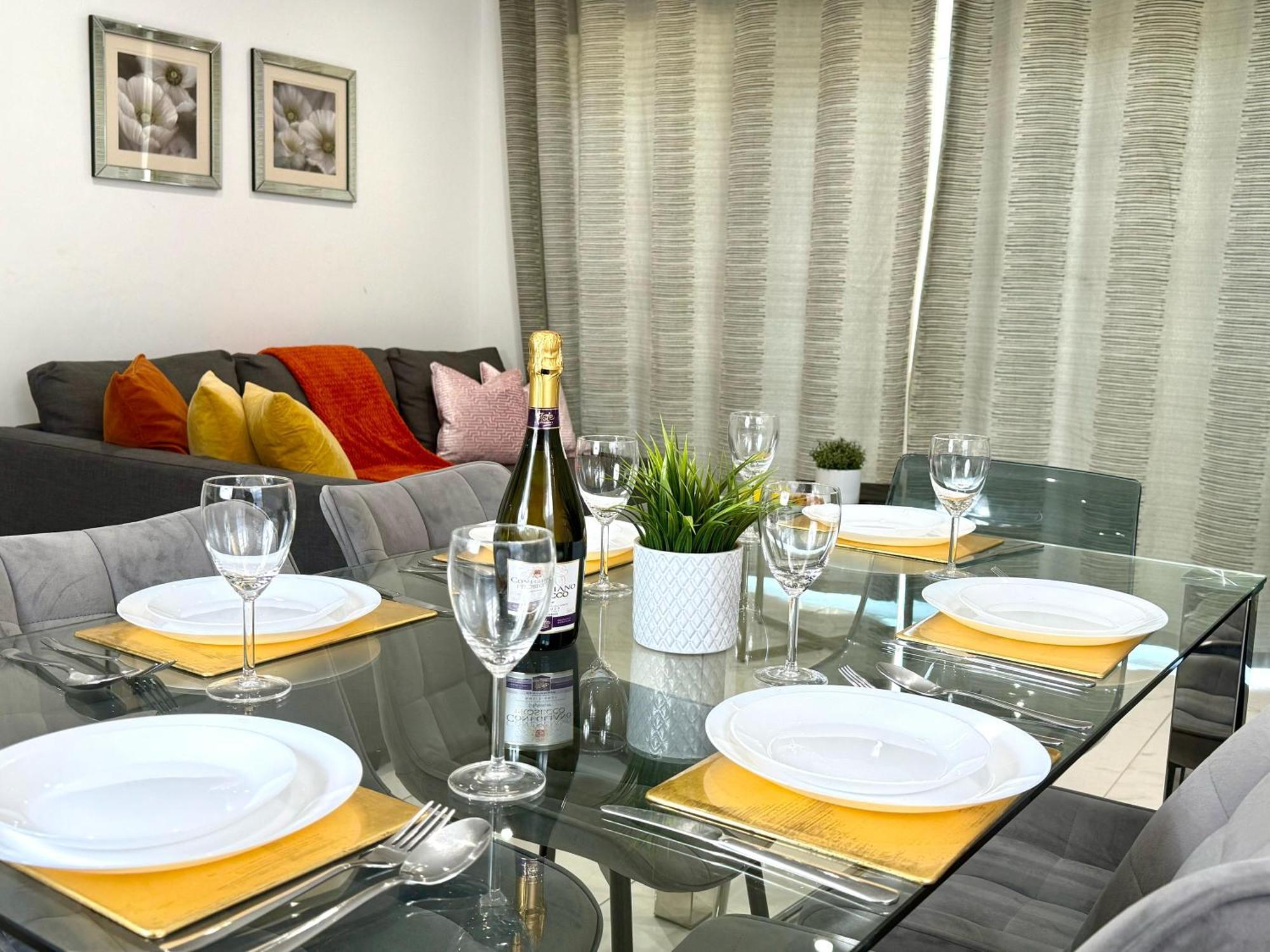 Panorama House, Luxury 2-Bedroom Apartment 2 基德灵顿 外观 照片