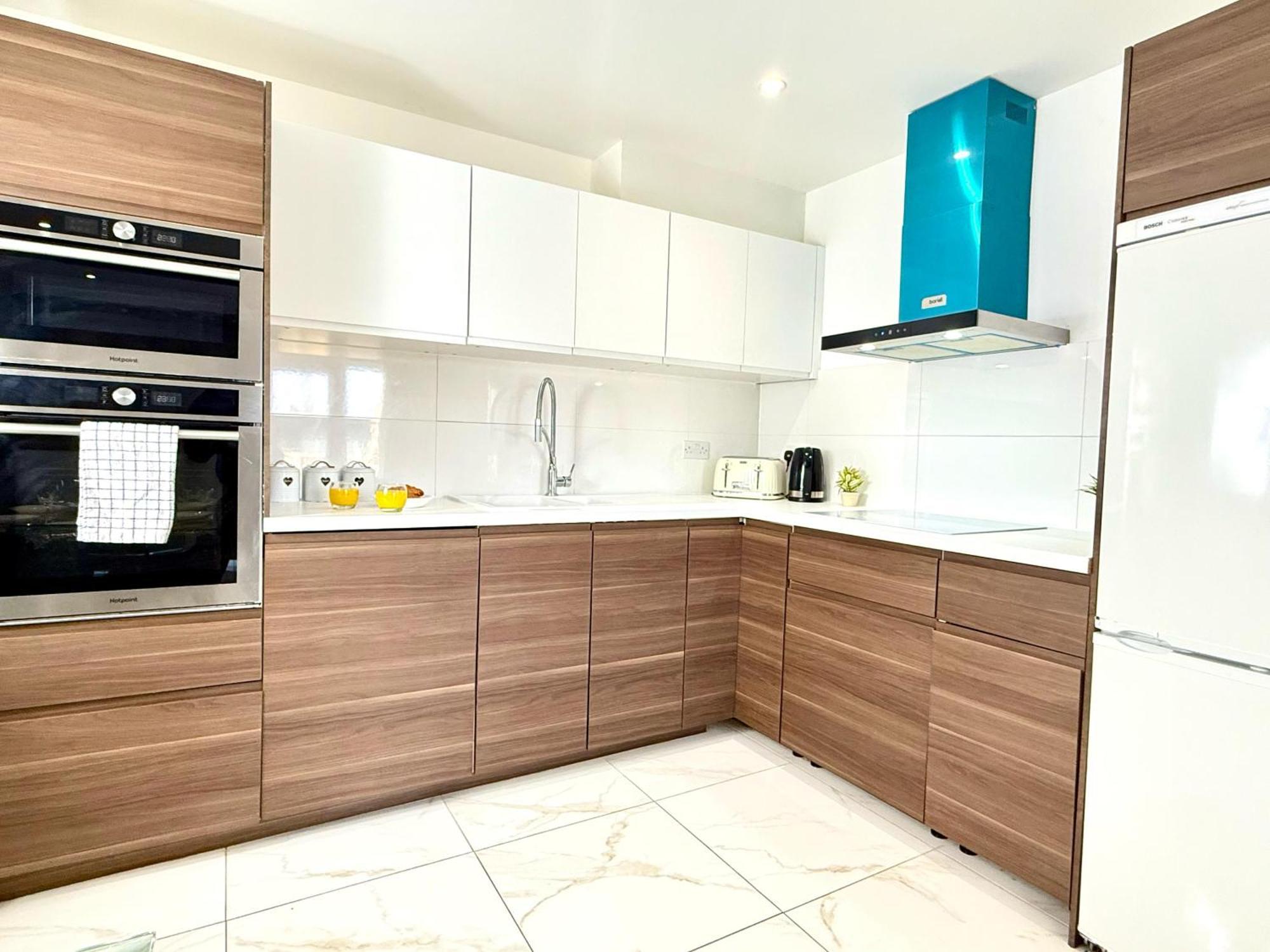 Panorama House, Luxury 2-Bedroom Apartment 2 基德灵顿 外观 照片